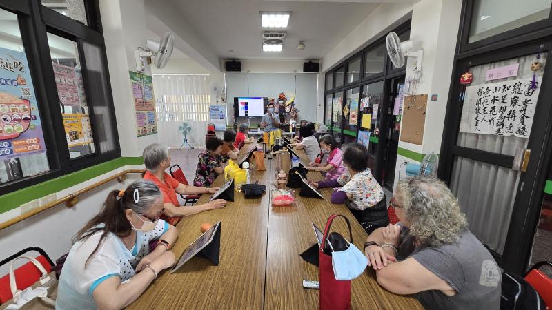 老照片的回憶書-封面照