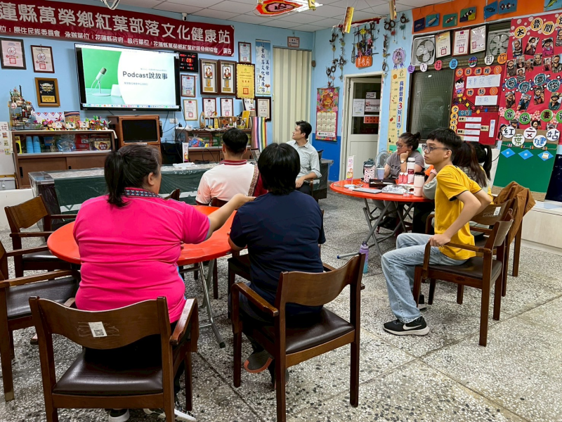 學員認真上課中