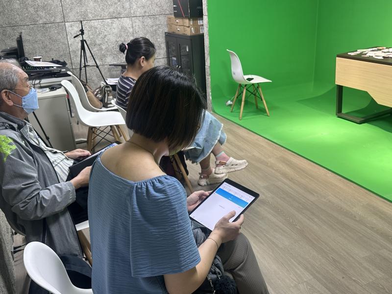 學員拍攝後學習剪輯軟體