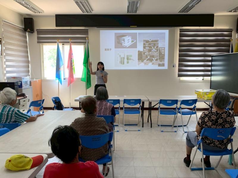 講師講解3D掃描在生活中的應用