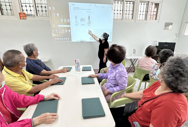 輕鬆化身繪圖高手-封面照