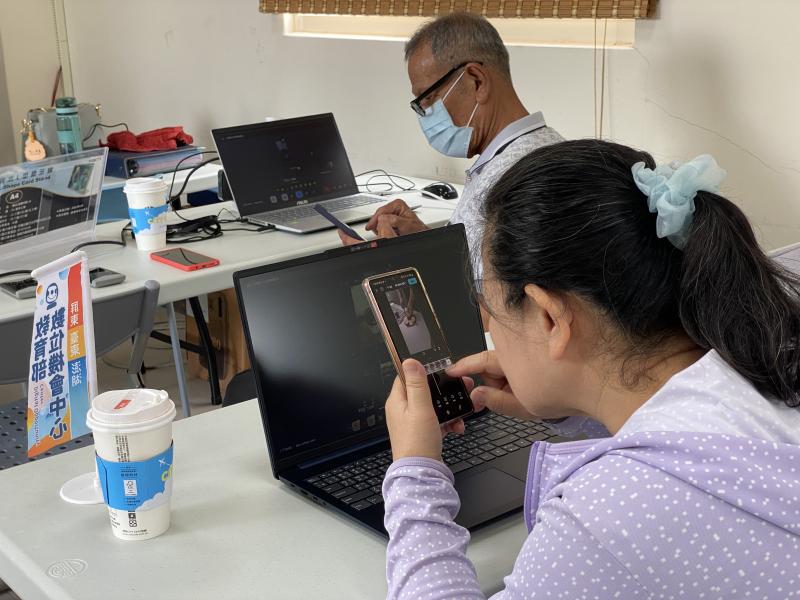 認真且仔細地調整 CapCut 的每一個小環節，從影片剪輯、特效添加、轉場運用，到字幕排版與音效匹配，確保最終作品呈現出專業且流暢的效果。