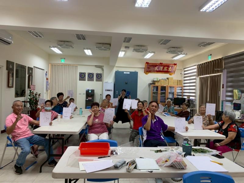 學員繪出自己的生命故事