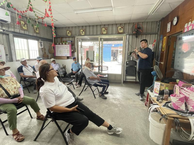 動出健康，樂在生活(B)-封面照