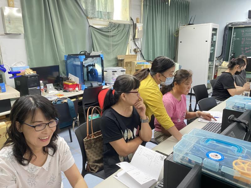 AI世界化腐朽為神奇,大家認真學習一百分