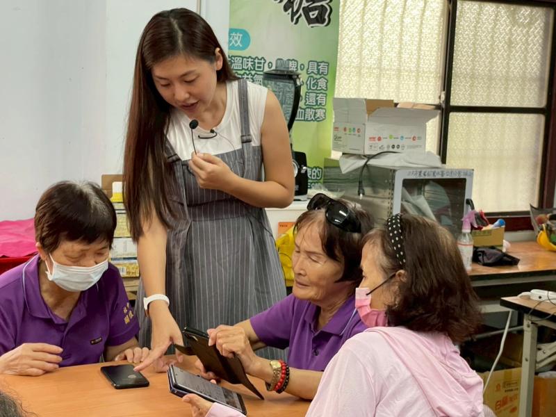 LINE 輕鬆上手-封面照