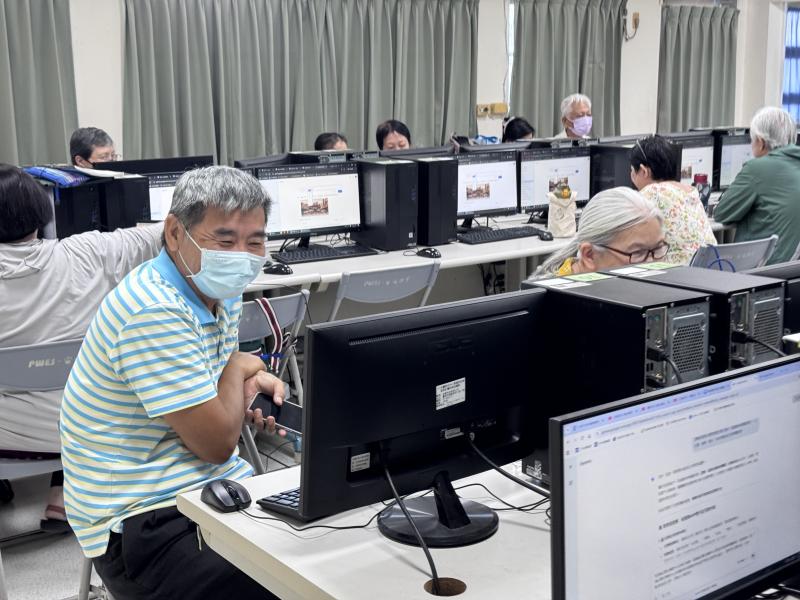 學員開心的上課