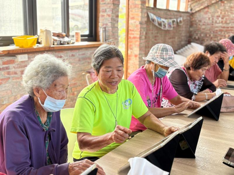 夠聰明-資安資訊王、查證假訊息-封面照