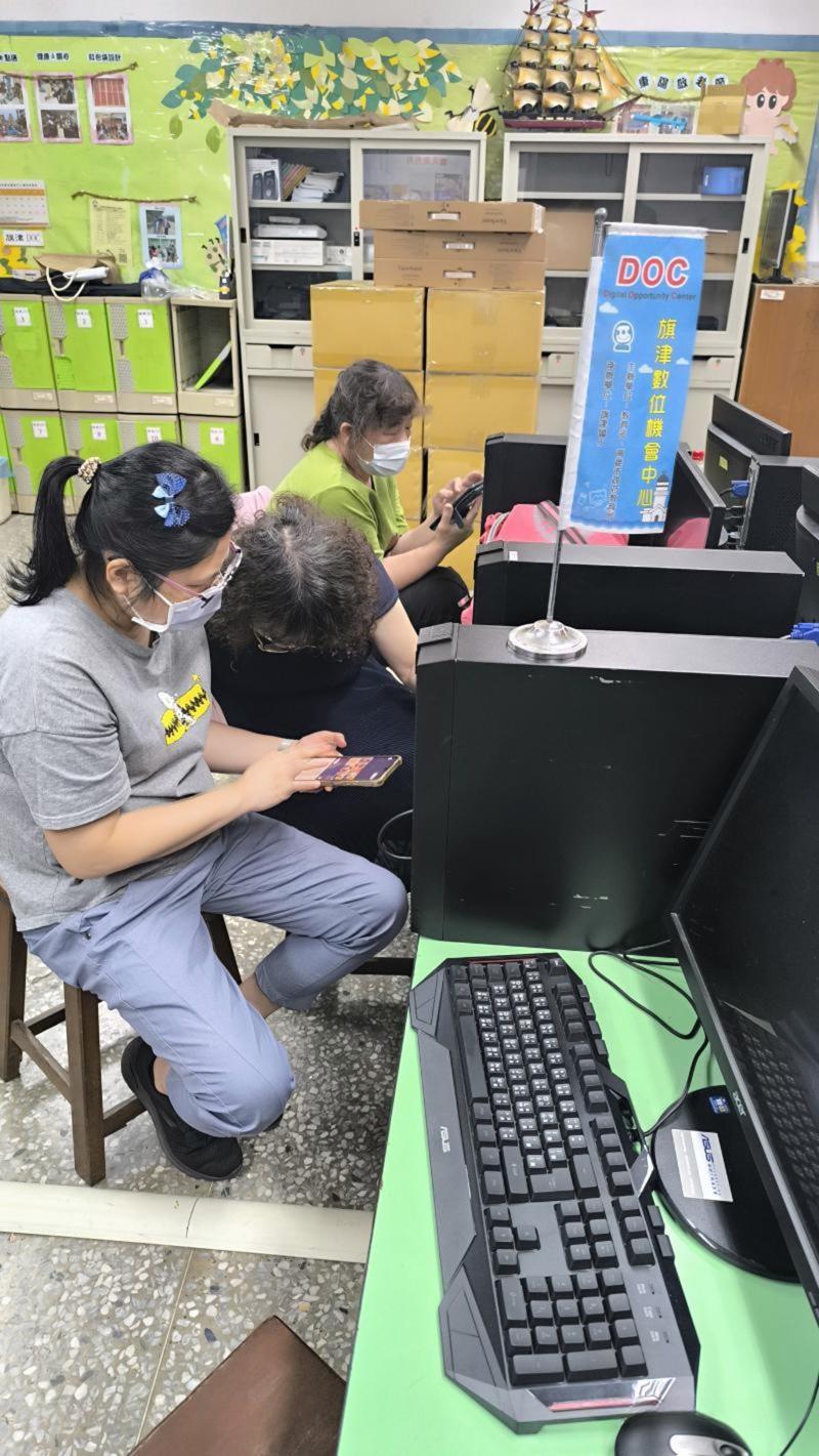 指導學員操作學習