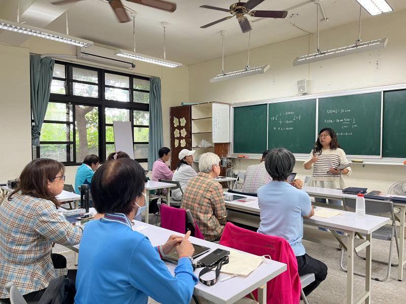 創意女力-數位繪圖創意設計與生活手做-封面照