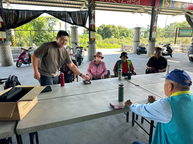 用雷雕雕出您的世界-封面照