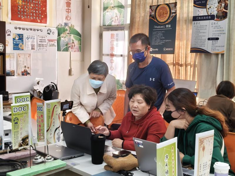 依照步驟設定動畫時間與動作節奏，使動態呈現更自然流暢，並逐步完成自己的動態貼圖作品。