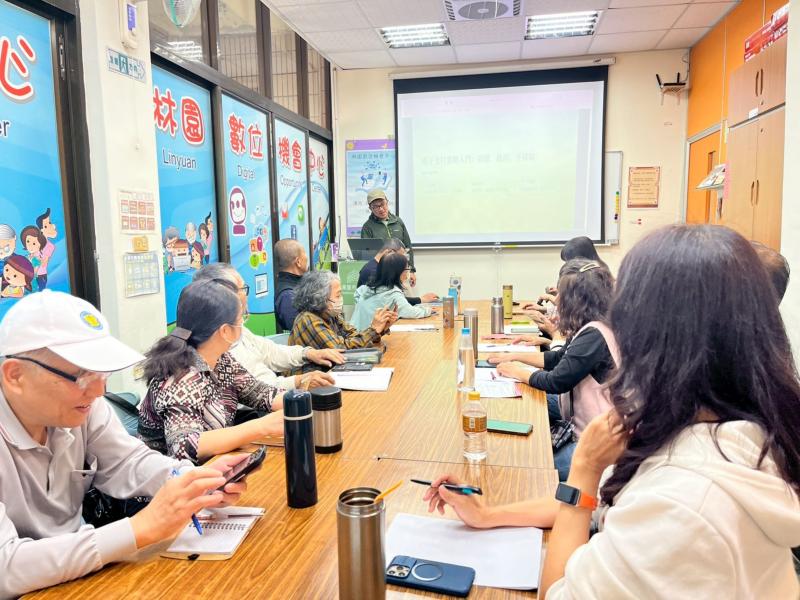 電子支付實戰入門：搞懂、敢用、不被騙」的課程中，學員們一步一步認識了電子支付的基本概念，也慢慢建立起使用數位支付的信心。