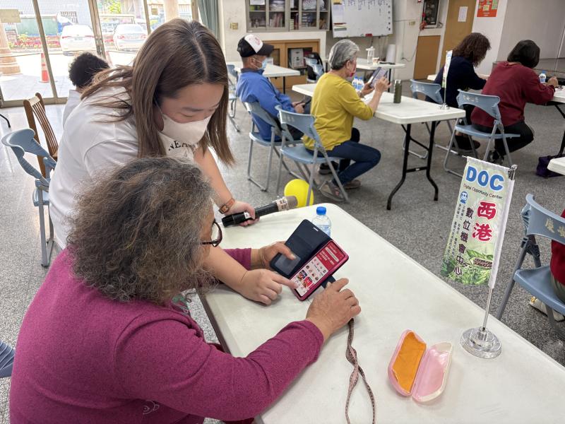 社區長輩學習外送平台