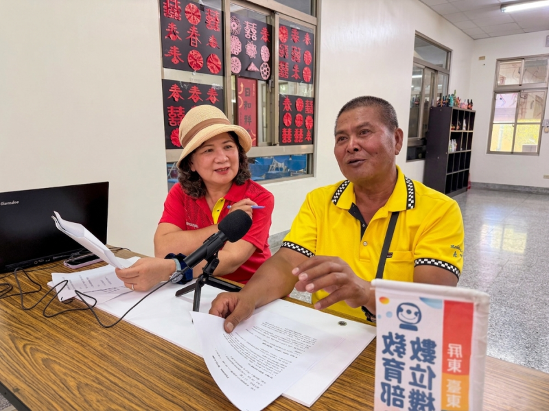 現場邀請馬卡道文化協會潘燕寶理事長親自獻聲，分享「下桁仔」捕魚點滴與職人智慧，帶領學員進入實地錄音與互動實作。