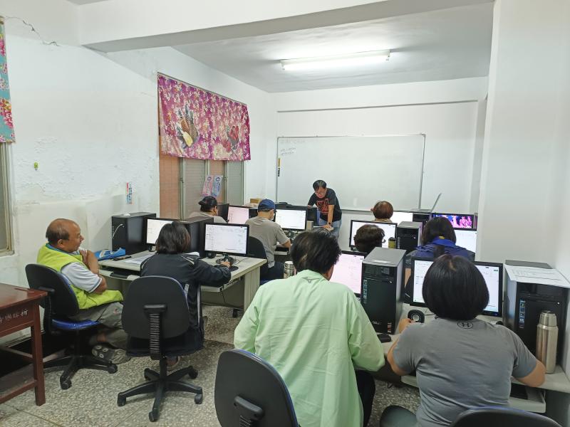 數據透視：資料分析達人班-封面照