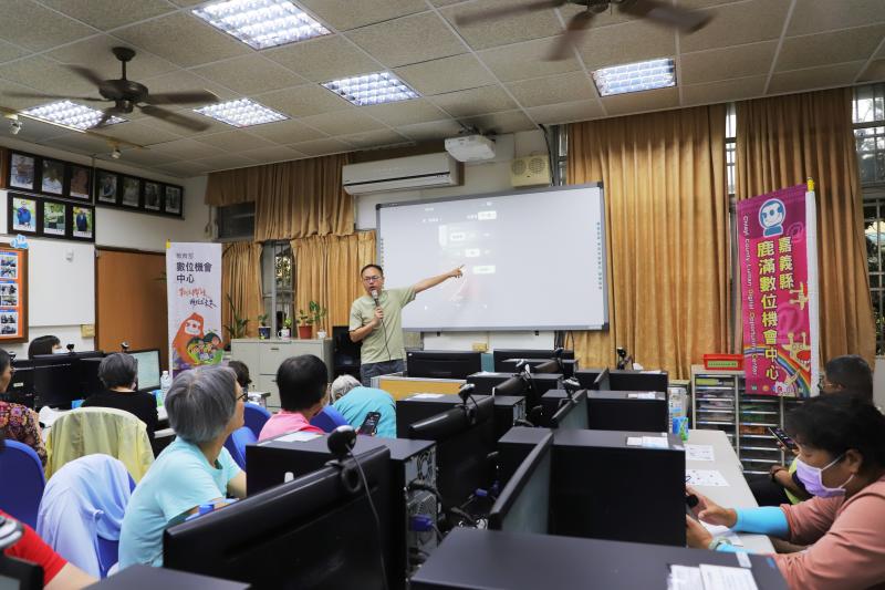 講師介紹Edits APP如何操作使用