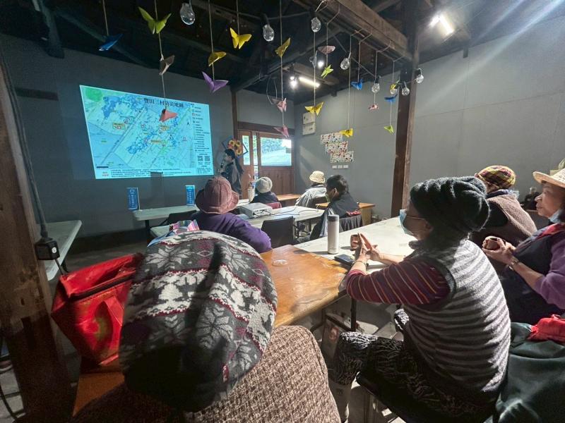 《一指找安全：數位地圖防災入門》A班-封面照