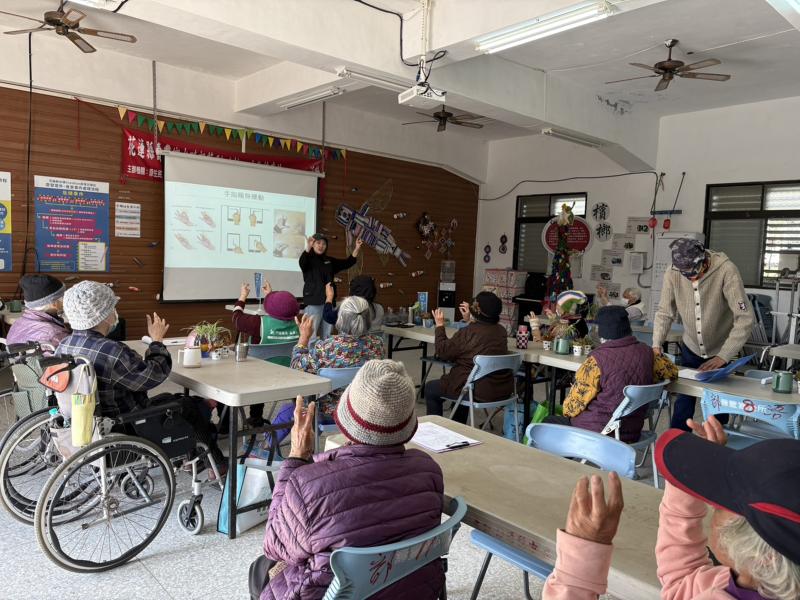 手指走天下・影像留回憶C班-封面照