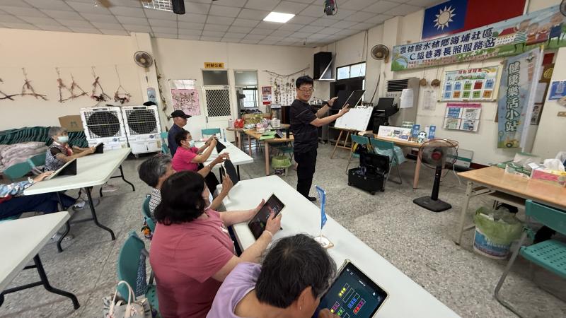 數位生活銀髮族實用APP-封面照