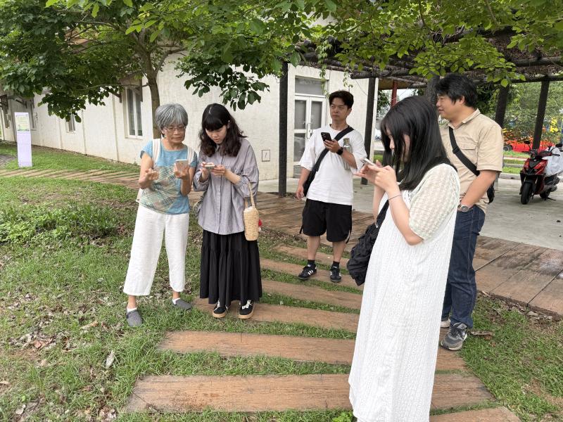 以在地文化脈絡為核心，結合田野調查方法與數位工具應用