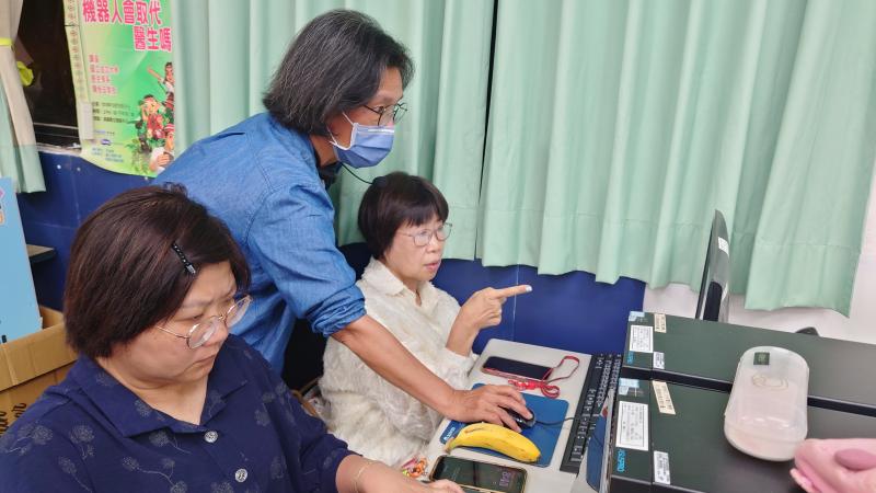 講師指導學員
