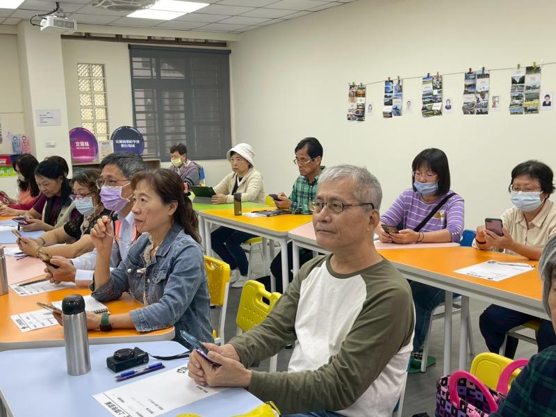 社群功能大揭密-封面照