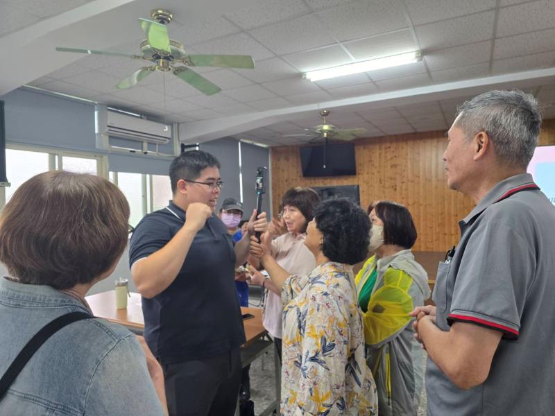 過去拍照大多只是使用手機記錄生活,很少接觸到VR360影像的拍攝方式。