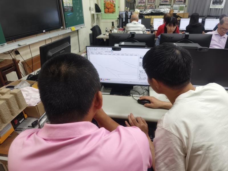 創意圖像設計：AI藝術新視界-封面照