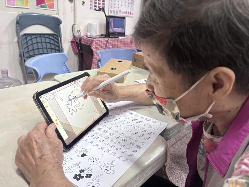 學員透過描繪畫出想要的圖