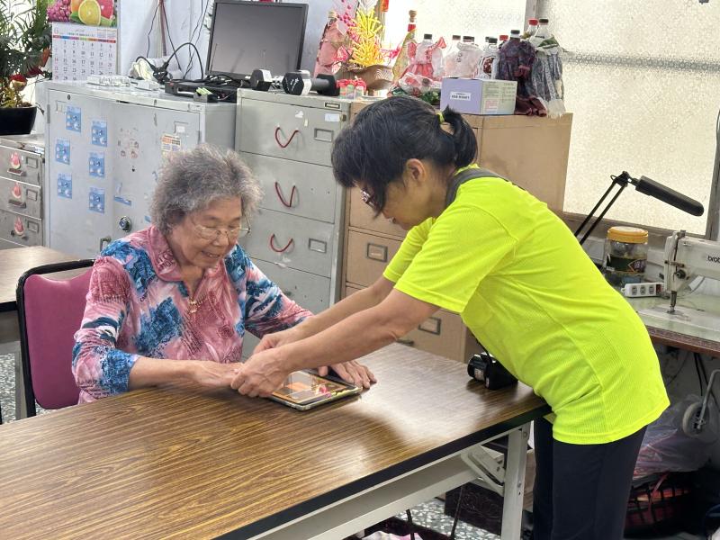 助教協助