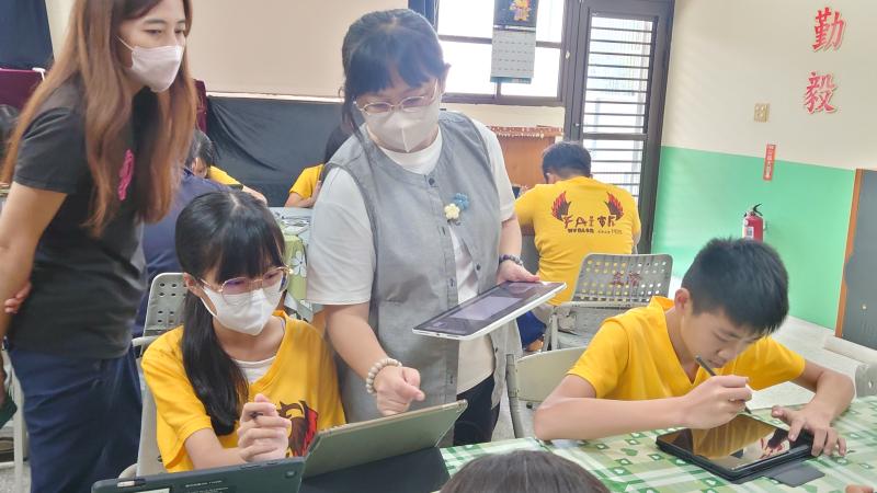 講帥指導學員照