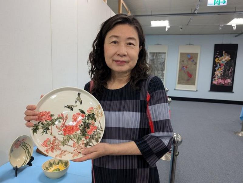 藝術家蔡秀樓水墨畫陶藝刺繡展文章圖片