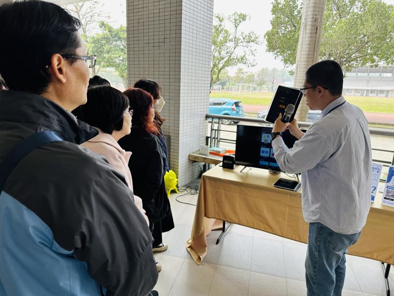 輔導員主要介紹APP的設定與玩法