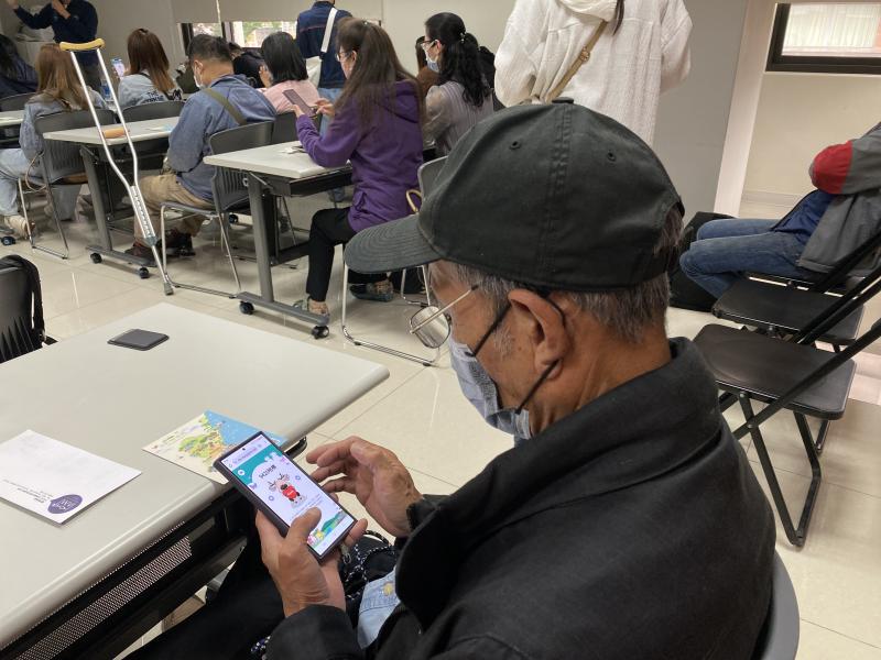 DOC學員體驗摸索AR各項功能