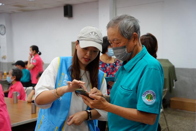 指導培訓志工該如何申辦虛擬健保卡
