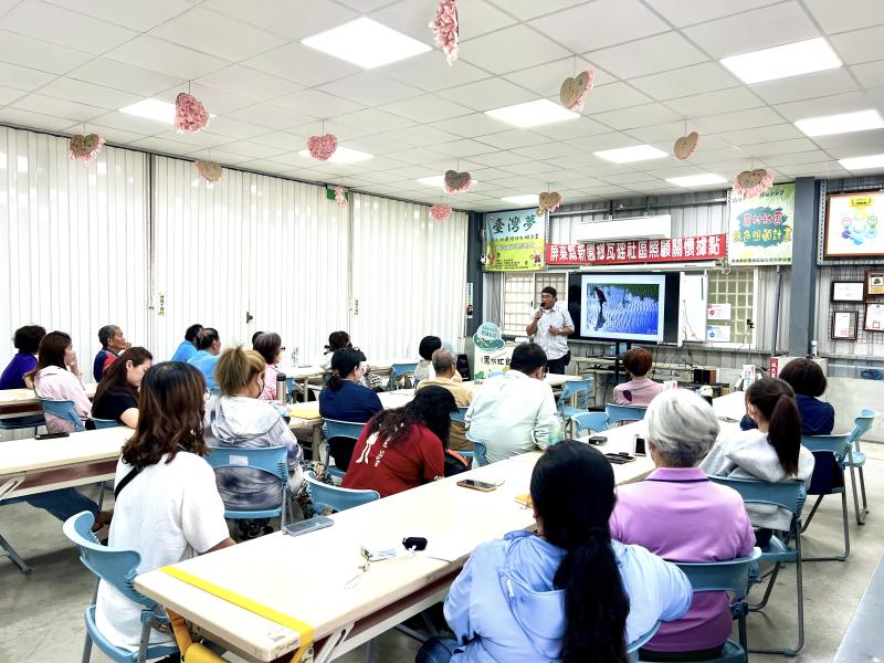 講座也特段特別設計「照片診斷」環節，邀請學員分享最滿意的攝影作品，並由殷老師逐一講評、提供建議。這個互動環節不僅讓學員更了解自己的創作優勢，也具體學會如何持續進步。