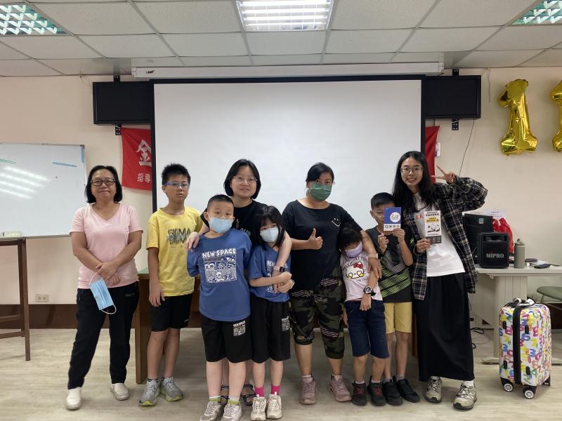 透過這一次的親子課程，讓爸媽和孩子學習正確的使用觀念。