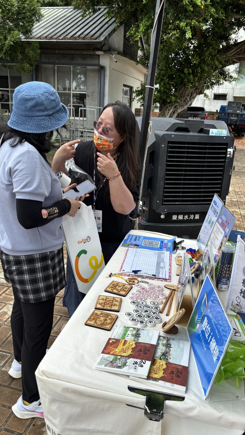 跟民眾宣導手機綁定功能。