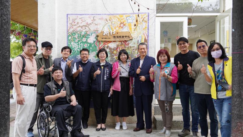 花城民眾開心學資訊，新社DOC陪你玩出360新視界