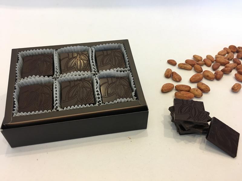 屏東新鮮可可研磨製成臺灣在地巧克力