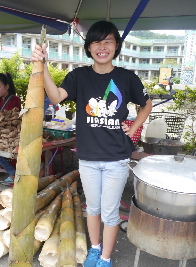 在地農特產品：麻竹筍