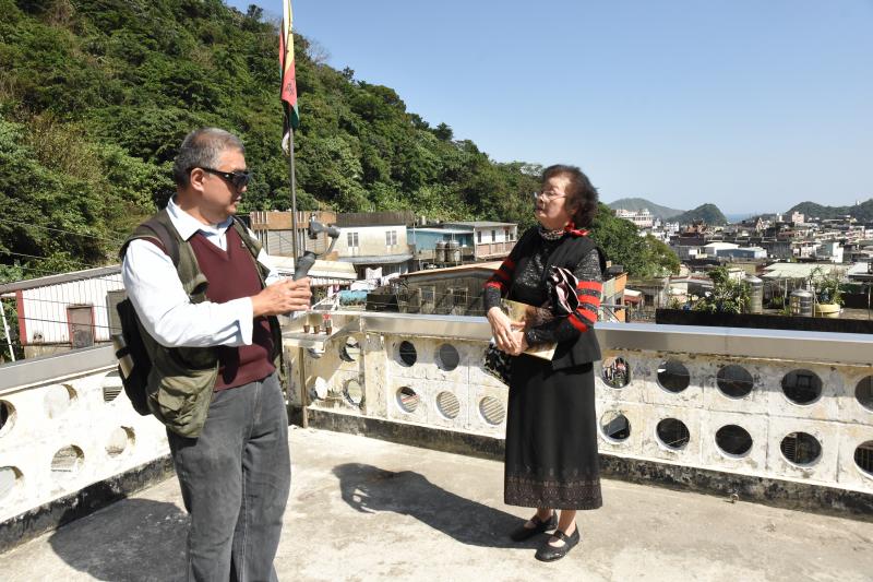 替阿梅老師拍攝無私奉獻的日常