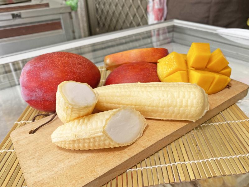 搭著芒果產季製作的冰棒，格外受到消費者喜愛。