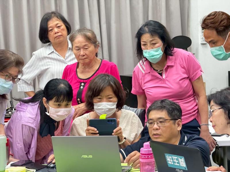 老師說明操作畫面