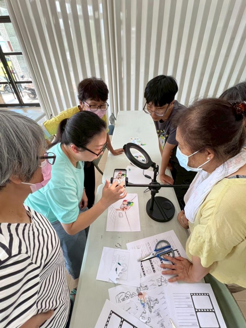 學員經講師講解及示範後更加了解定格動畫的使用方法。