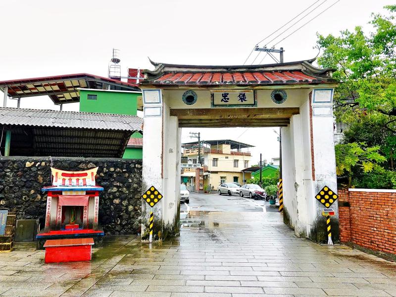 期待更多人能夠來新埤走走，認識褒忠門的歷史故事