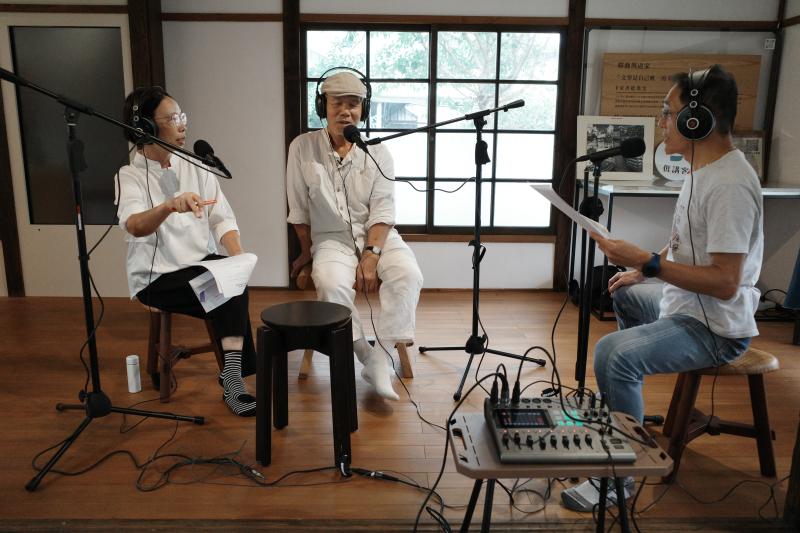 兩位學員訪談耆老