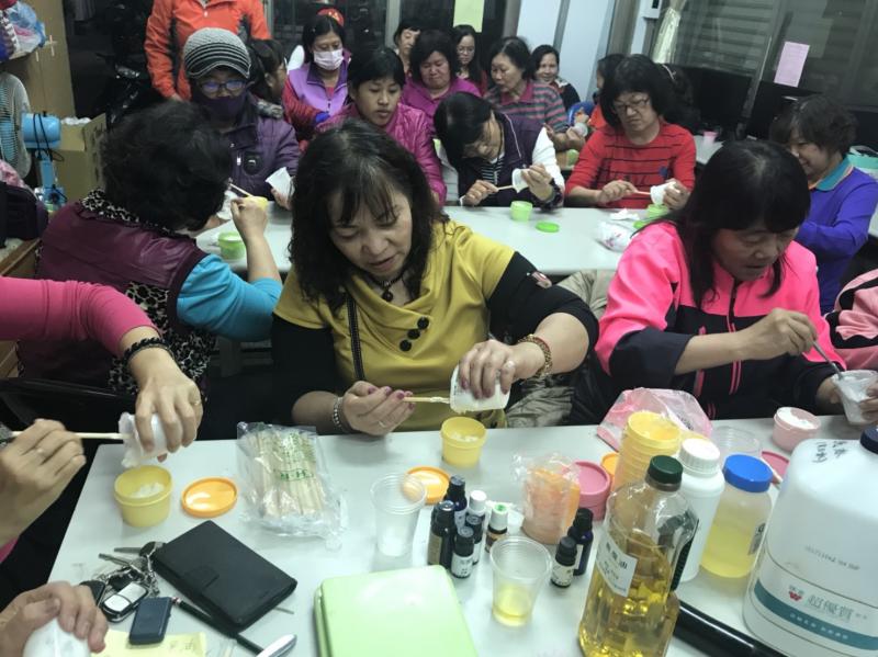 高貴不貴是這堂課最常聽到的評語