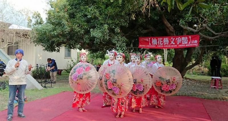 「柚鄉風情」麻豆陶玻畫美術聯展活動